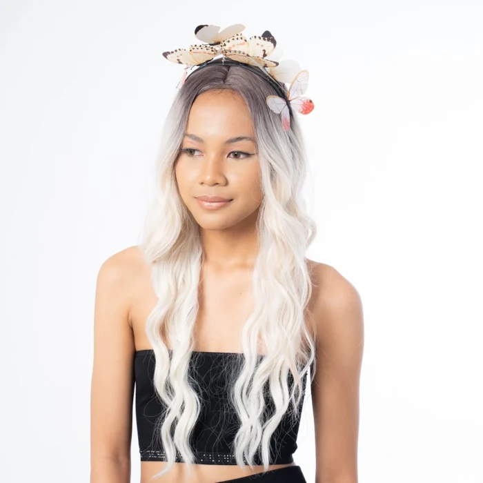 a model is showing how to wear wig to look more natural